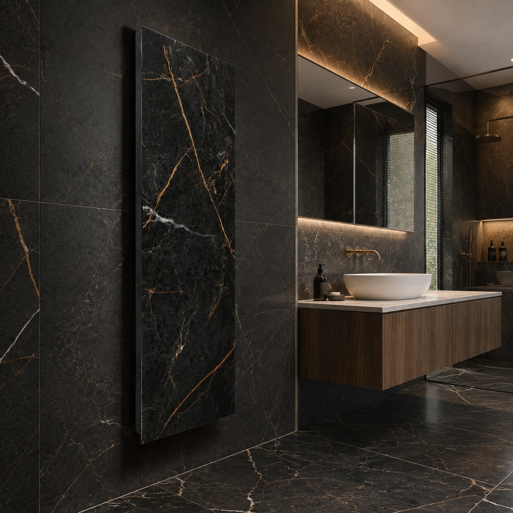 Черна лира GRANITE с жилки, монтирана до мивка в тъмна баня